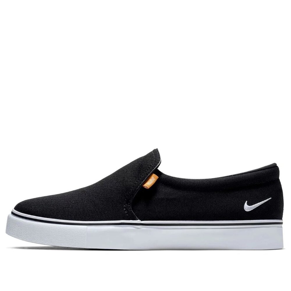 Nike Women’s Slip-On Sneakers | BQ9138-001 | Black | Size 7 | Gently Worn